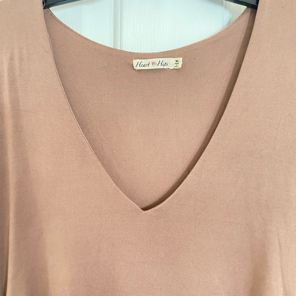 Heart & Hips Maternity Dress - Picture 7 of 14